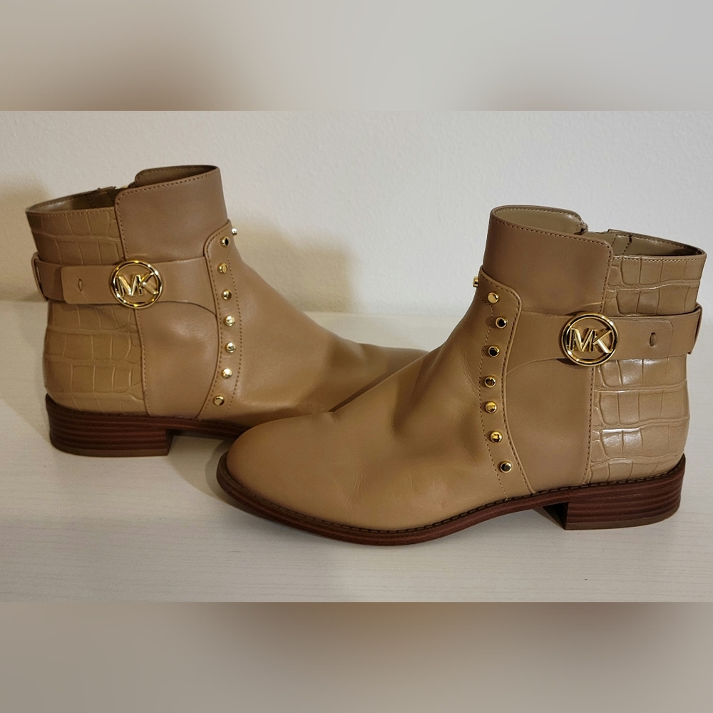 MK Tan Ankle Boots Sz 7